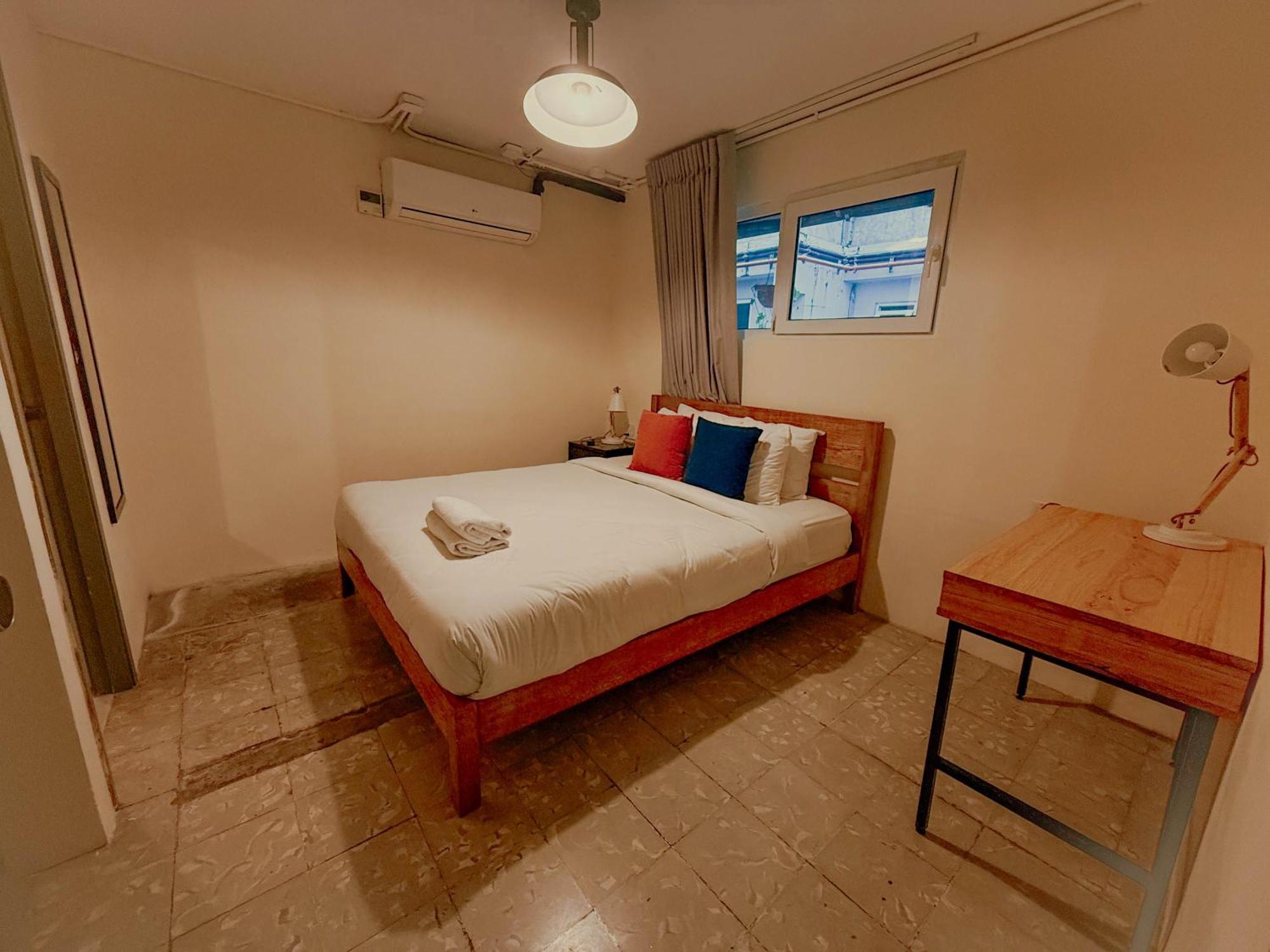Small Double Room,1695335359:JPEG